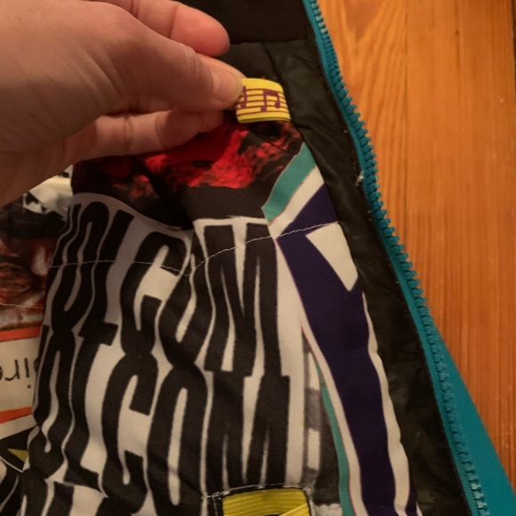 Volcom Snow Jacket - Picture 8 of 11